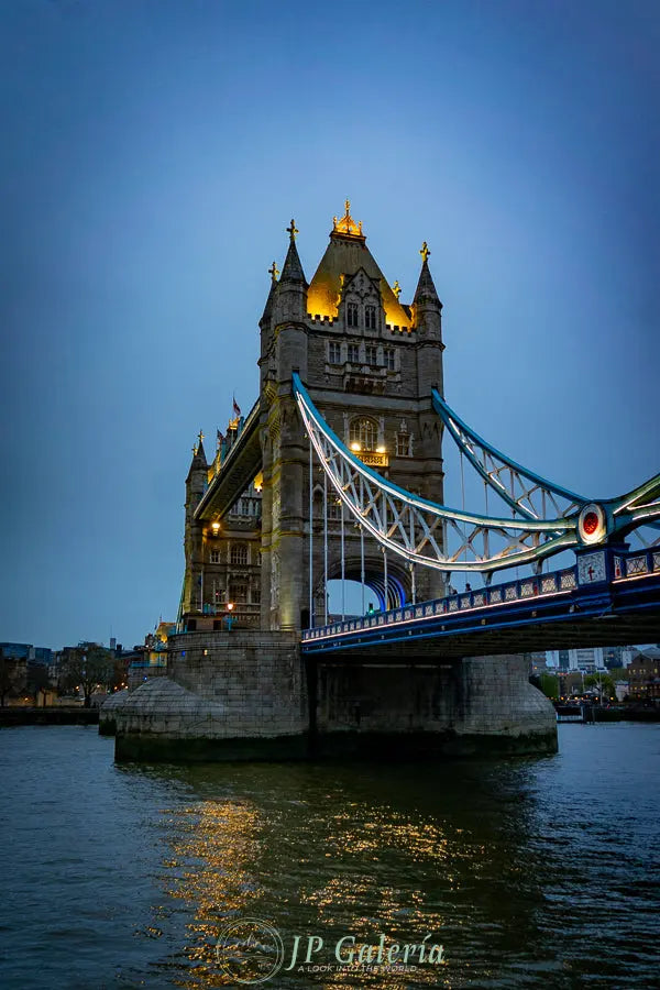 Londres Puente de la Torre - JP Galería