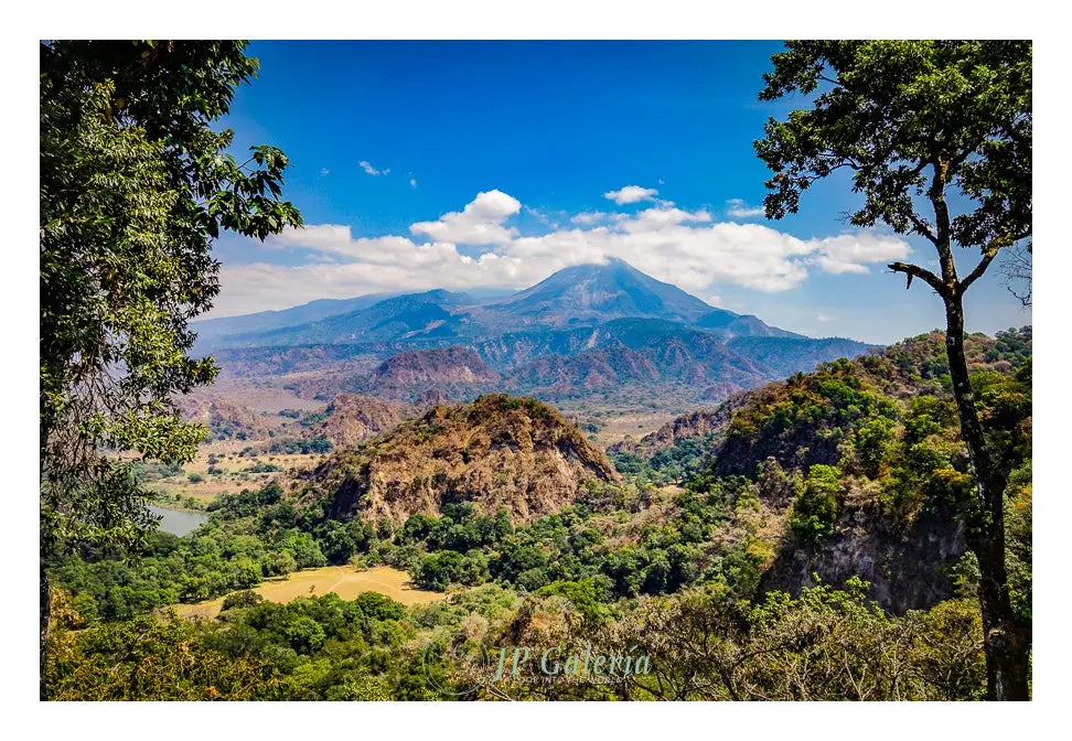 Colima Volcán y Nevado de Colima - JP Galería