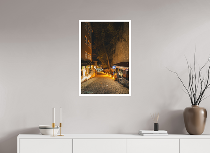 20 x 30″, Matte Photo Print On Fuji Crystal DP II Un Callejón Romántico en Estambul