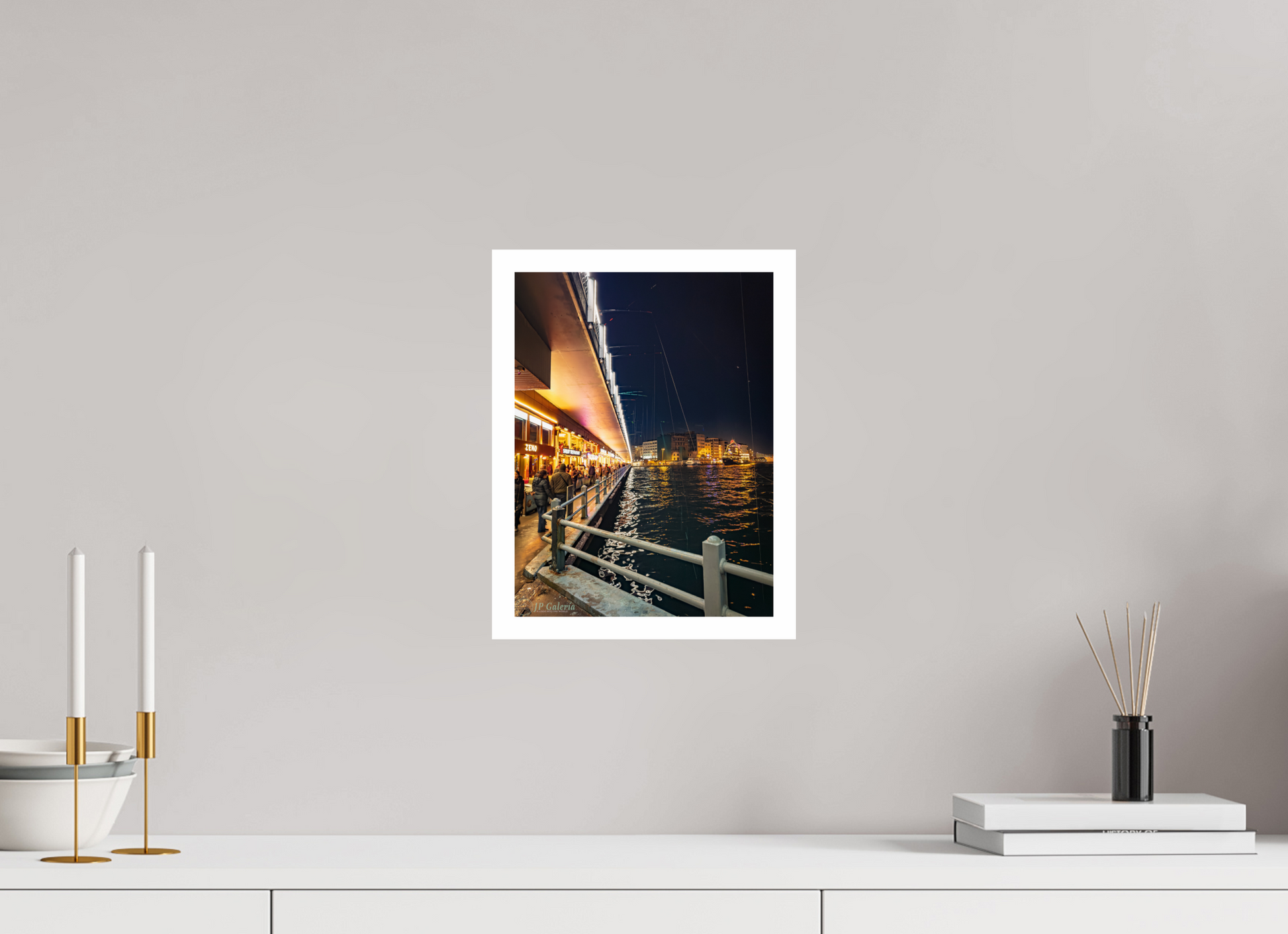 9 x 12″, Gloss Hahnemühle Photo Silk Baryta X Vida Local en el Puente de Gálata