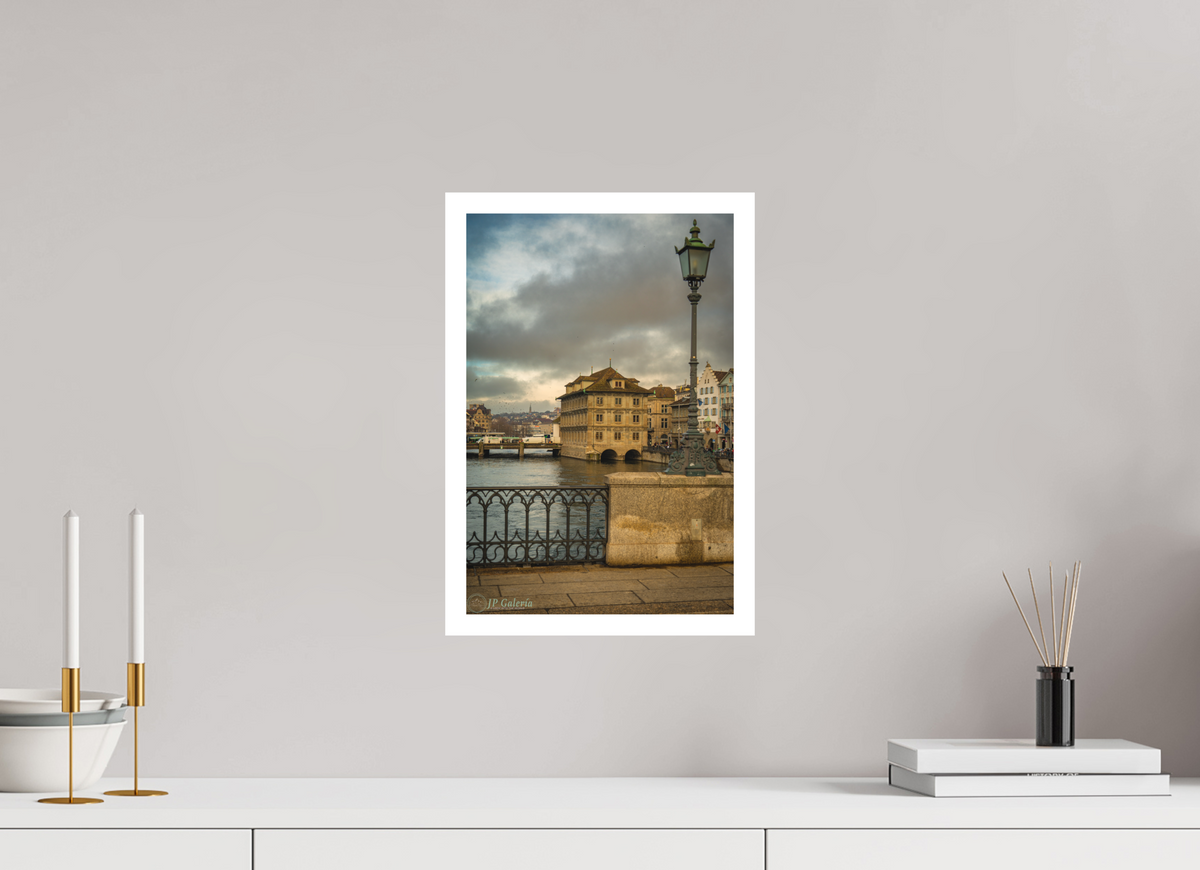10 x 15″, Matte Hahnemühle Photo Rag Ultra Smooth La Paz del Ayuntamiento sobre el Limmat