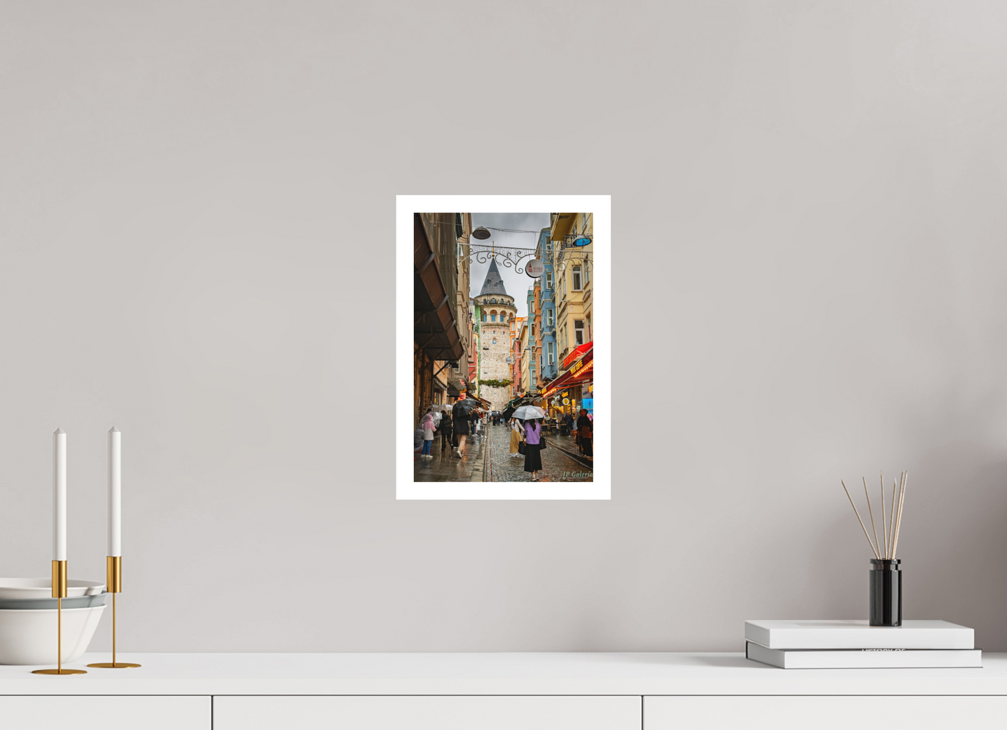 8 x 12″, Matte Photo Print On Fuji Crystal DP II Bajo el cielo de Gálata