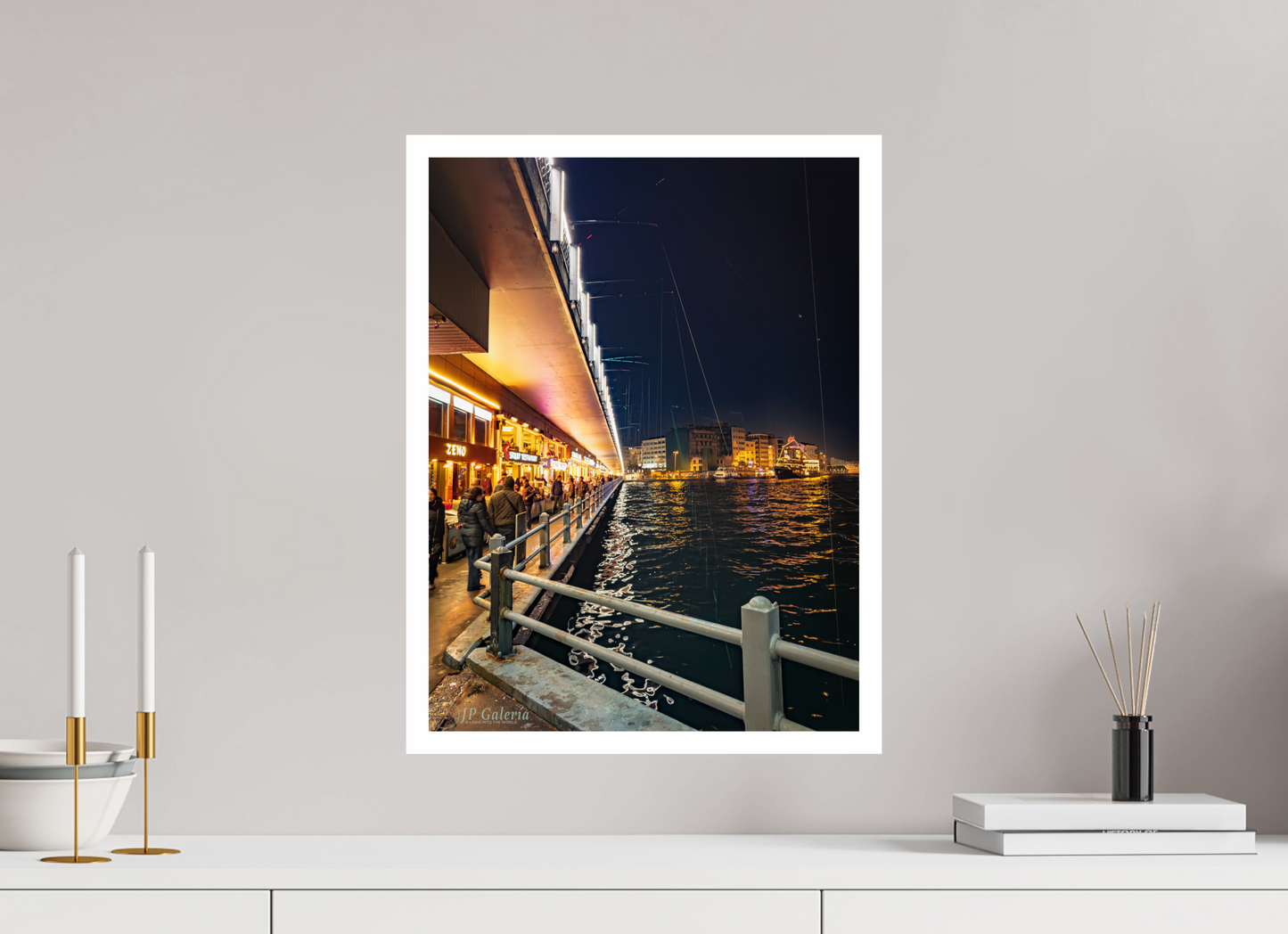 15 x 20″, Gloss Photo Print On Fuji Crystal DP II Vida Local en el Puente de Gálata