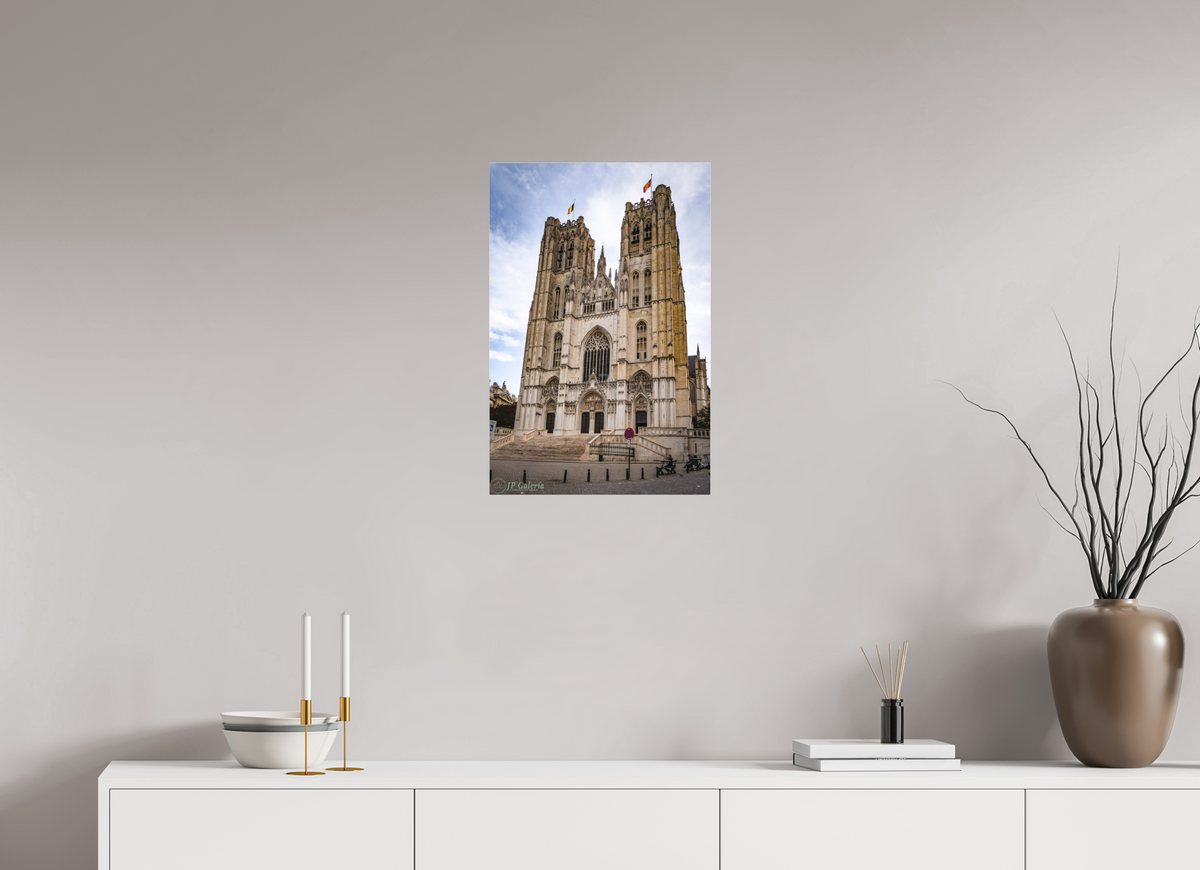 16 x 24″, Photo Print Under Matte Acrylic Glass Verticalidad Gótica: La Catedral de San Miguel