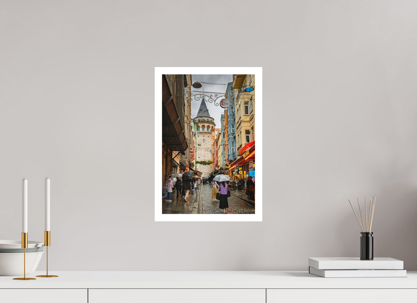 10 x 15″, Matte Photo Print On Fuji Crystal DP II Bajo el cielo de Gálata