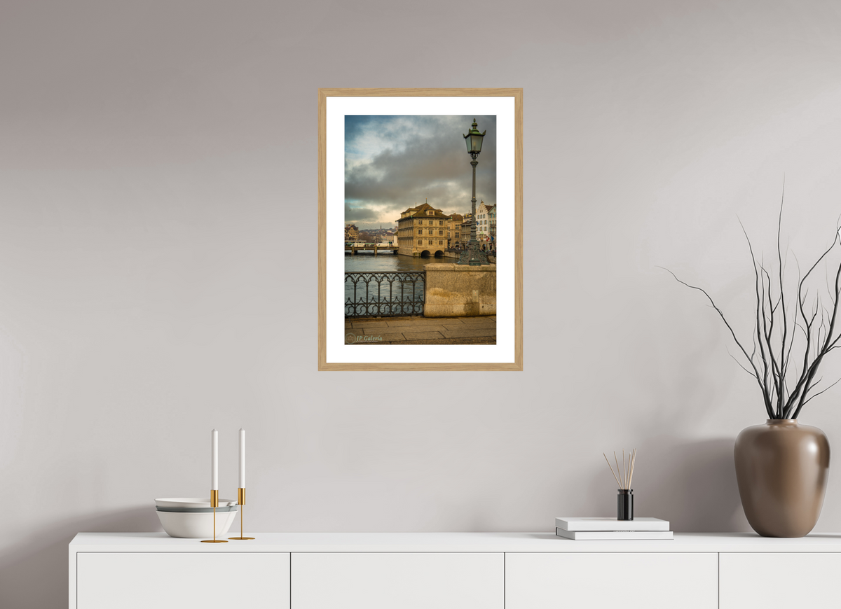 16 x 24″, Natual Oak Frame Print On Fuji Crystal La Paz del Ayuntamiento sobre el Limmat