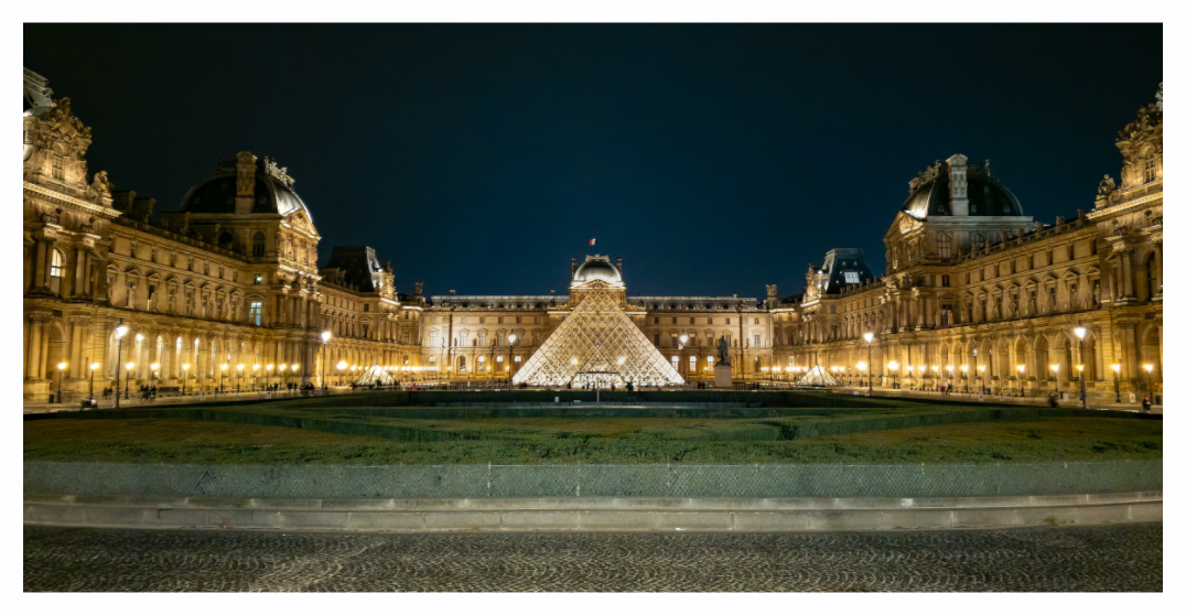Main image Paris  Museo del Louvre de Noche