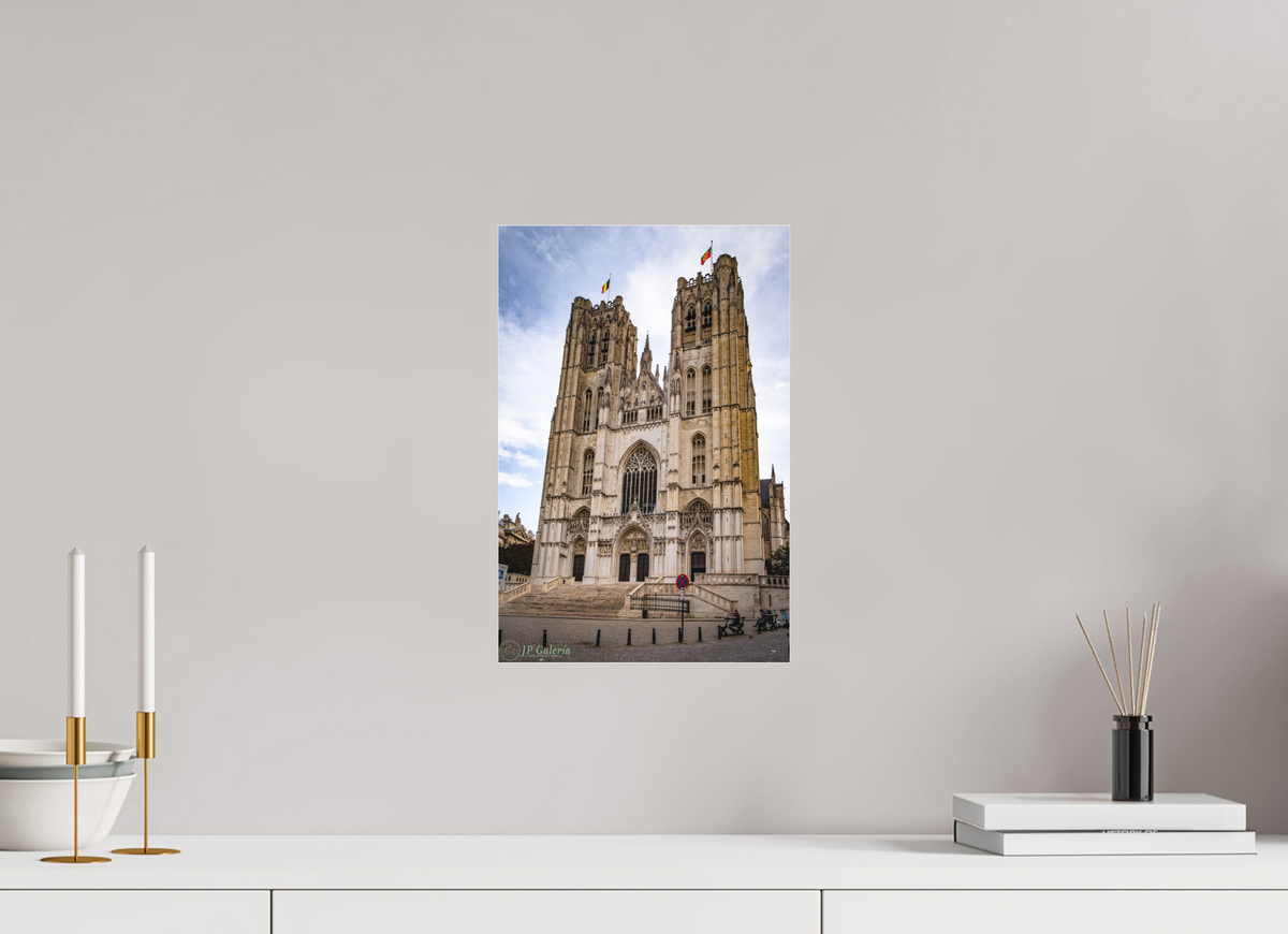 10 x 15″, Photo Print Under Matte Acrylic Glass Verticalidad Gótica: La Catedral de San Miguel