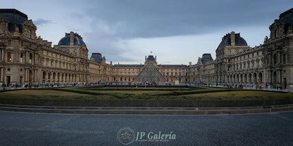 Paris Museo del Louvre de Día - JP Galería