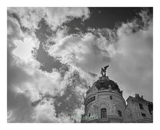 Madrid Victoria Alada - JP Galería